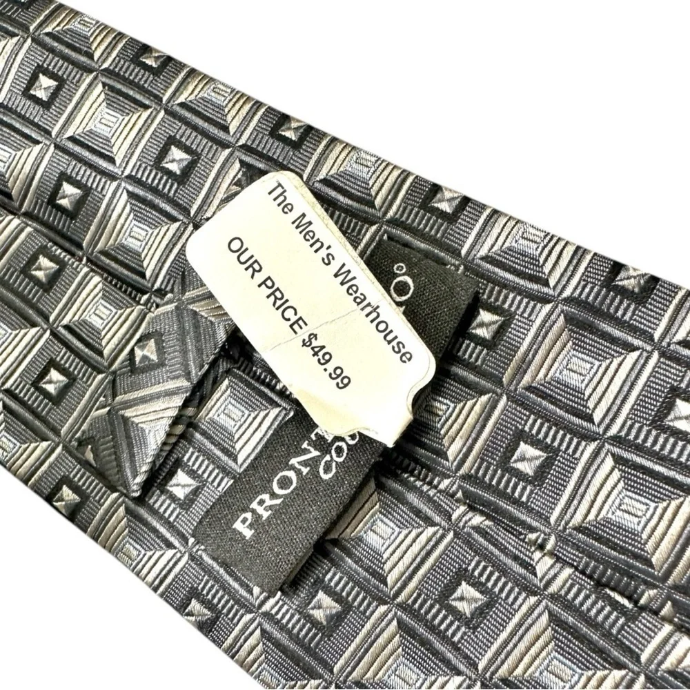 NWT Pronto Uomo Couture- Silver Square Print Tie